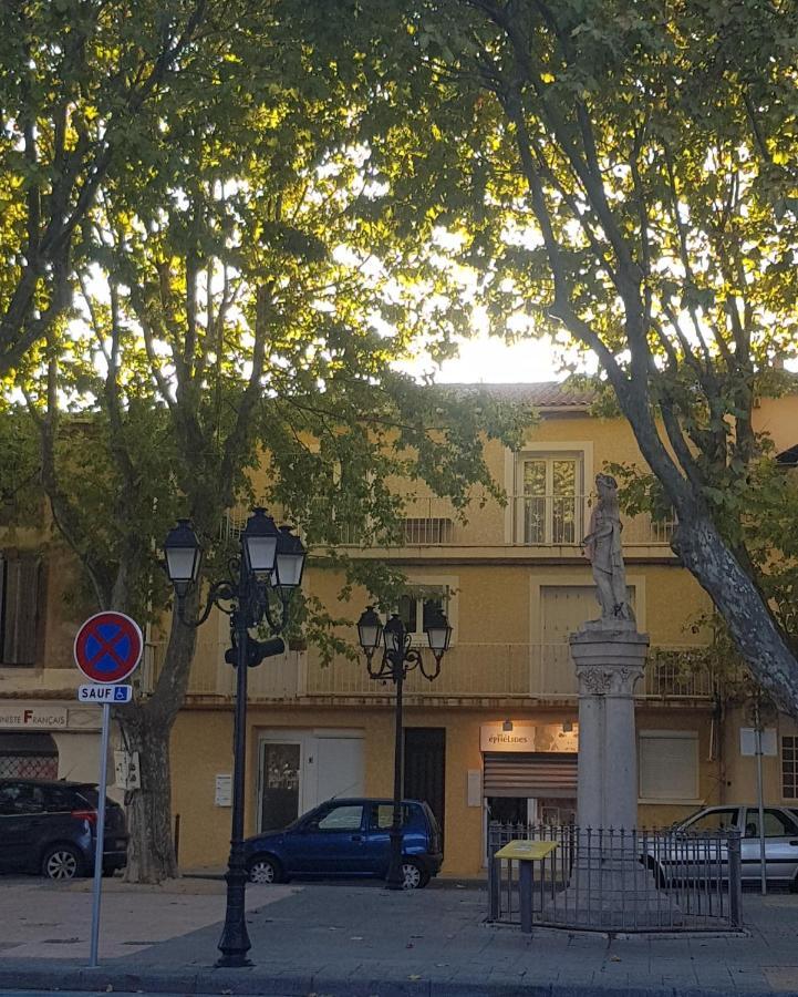 L Ephejules Apartman Marseillan Kültér fotó